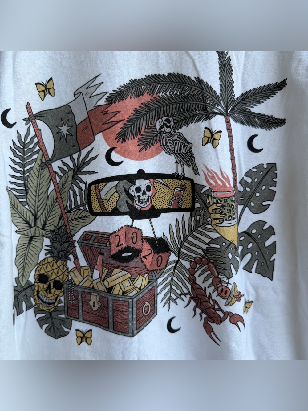 🍒💣 Skeleton Texas tattoo flash inspired t-shirt
